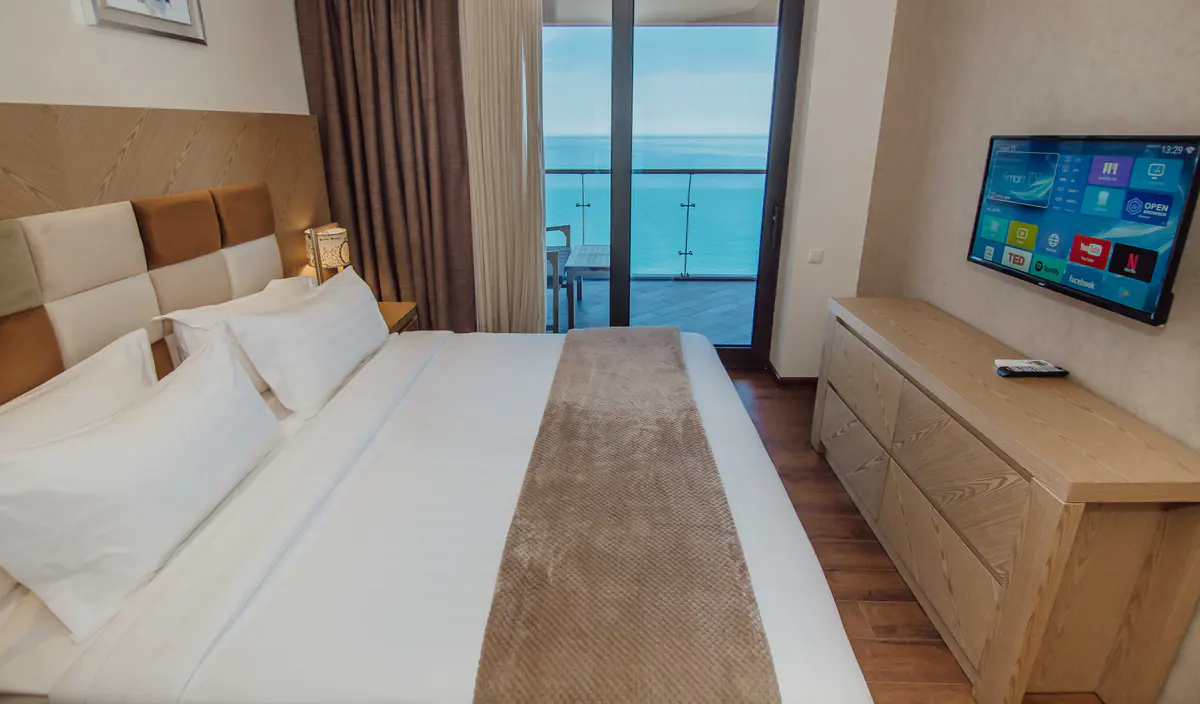 A one-bedroom apartment in the working apart-hotel, with a balcony over the sea